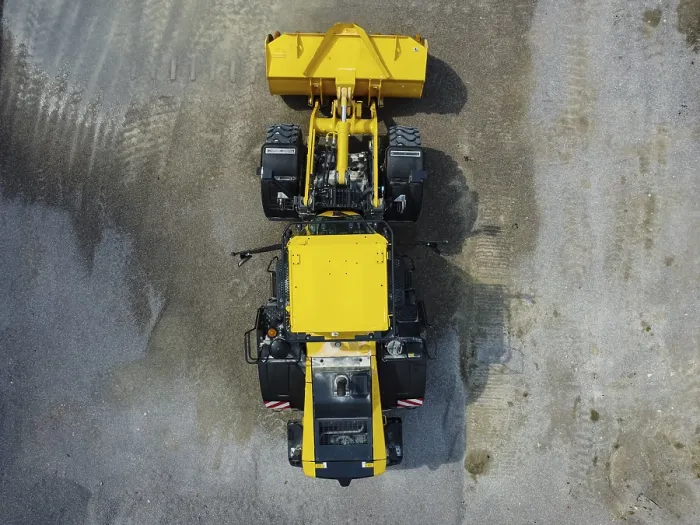 Gerahmter Druck : Oberansicht eines Bulldozers. Gerahmter Druck : Oberansicht eines Bulldozers.