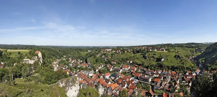 Gerahmter Druck : Blick auf Schloss und Stadtzentrum. Gerahmter Druck : Blick auf Schloss und Stadtzentrum.