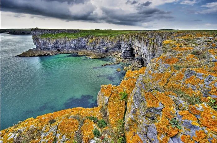 Gerahmter Druck : Ein Blick von den Klippen der Barafundle Bay. Gerahmter Druck : Ein Blick von den Klippen der Barafundle Bay.