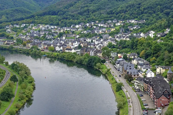 Gerahmter Druck : Blick über Cochem und die Mosel, Cochem, Rheinland-Pfalz, Deutschland Gerahmter Druck : Blick über Cochem und die Mosel, Cochem, Rheinland-Pfalz, Deutschland