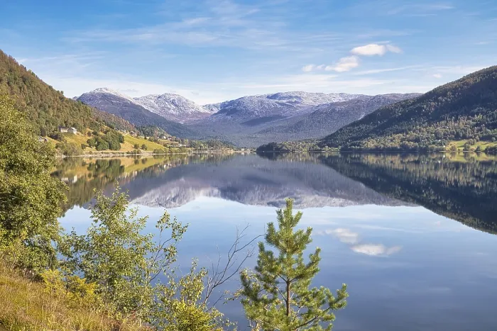 Gerahmter Druck : Blick über den Eidfjord, Norwegen. Gerahmter Druck : Blick über den Eidfjord, Norwegen.