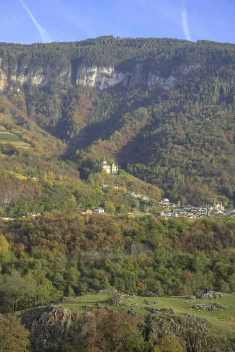 Gerahmter Druck : Blick auf Burg Enn, Castelfeder Gerahmter Druck : Blick auf Burg Enn, Castelfeder