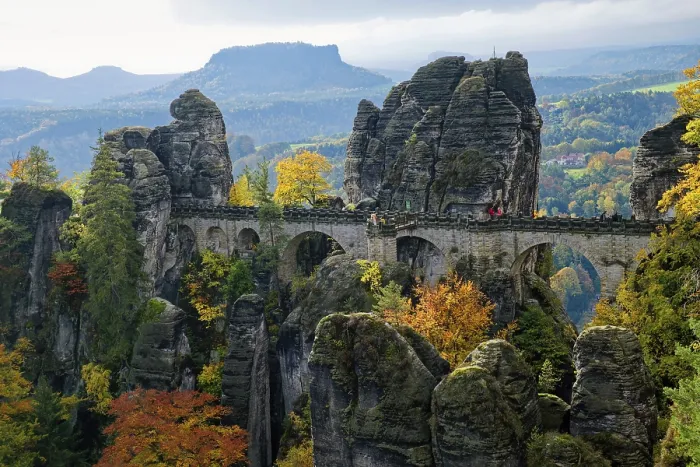 Gerahmter Druck : Blick vom Ferdinandstein auf die Basteibrücke Gerahmter Druck : Blick vom Ferdinandstein auf die Basteibrücke