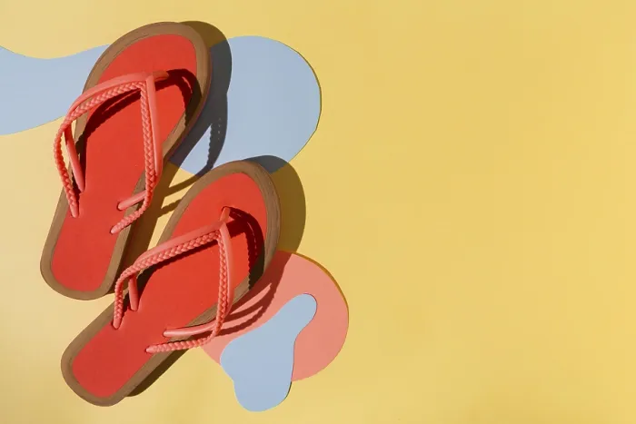Gerahmter Druck : Obenansicht Flip-Flops Kopierfläche Gerahmter Druck : Obenansicht Flip-Flops Kopierfläche