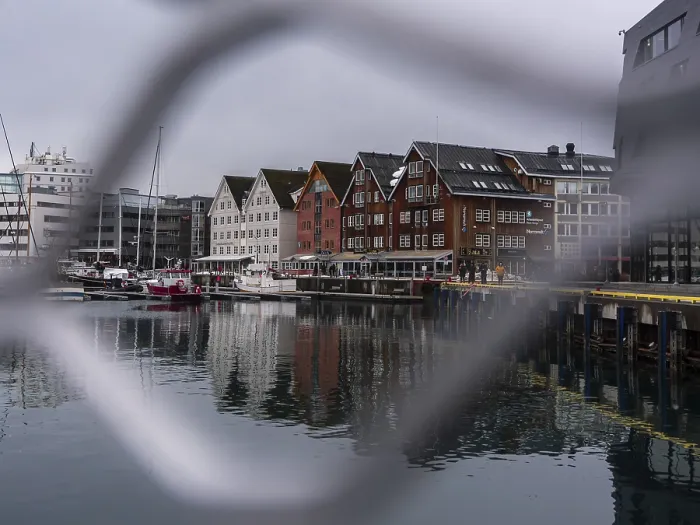 Gerahmter Druck : Blick auf den Hafen von Tromsø. Gerahmter Druck : Blick auf den Hafen von Tromsø.