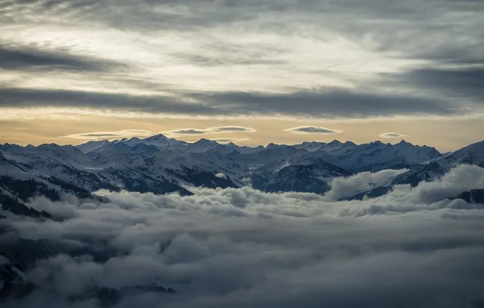 Gerahmter Druck : Blick von Hochbrixen über Brixen im Thale