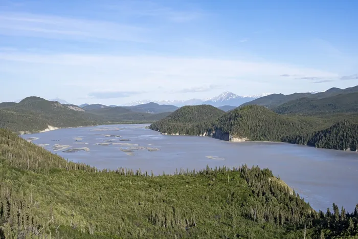 Gerahmter Druck : Blick auf den riesigen Copper River, McCarthy Highway. Gerahmter Druck : Blick auf den riesigen Copper River, McCarthy Highway.