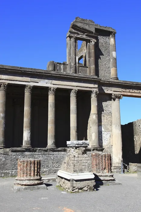 Gerahmter Druck : Blick vom Inneren auf das Podest der Basilika. Gerahmter Druck : Blick vom Inneren auf das Podest der Basilika.