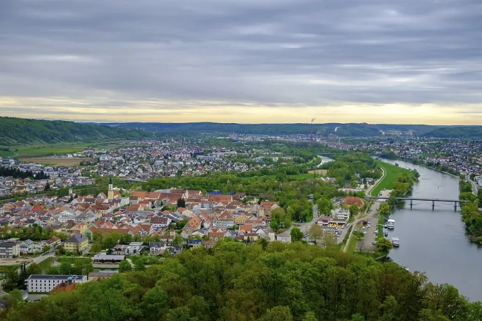 Gerahmter Druck : Blick auf Kelheim, Oberpfalz Gerahmter Druck : Blick auf Kelheim, Oberpfalz