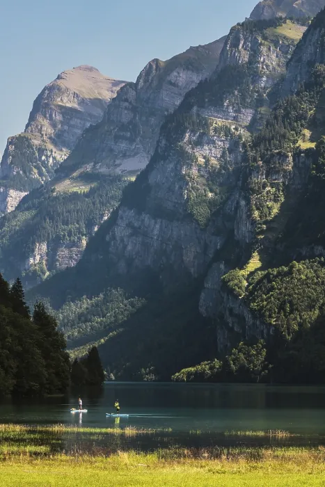Gerahmter Druck : Blick über den Klontalersee. Gerahmter Druck : Blick über den Klontalersee.