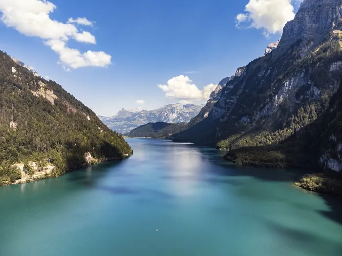 Gerahmter Druck : Blick über den Klontalersee. Gerahmter Druck : Blick über den Klontalersee.