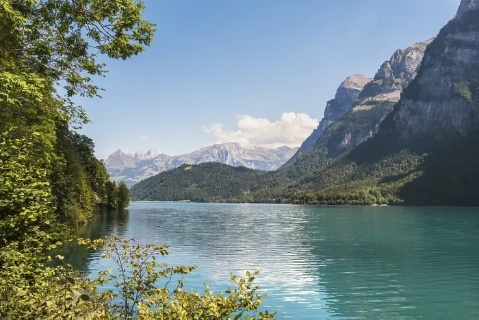 Gerahmter Druck : Blick über den Klontalersee Gerahmter Druck : Blick über den Klontalersee
