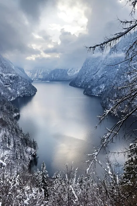 Gerahmter Druck : Blick über den Königssee im Winter. Gerahmter Druck : Blick über den Königssee im Winter.