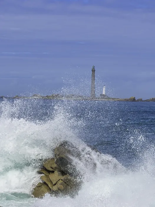 Gerahmter Druck : Blick auf das Leuchtturm auf I'lle Vierge Gerahmter Druck : Blick auf das Leuchtturm auf I'lle Vierge