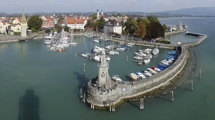Gerahmter Druck : Blick vom Leuchtturm in Lindau. Gerahmter Druck : Blick vom Leuchtturm in Lindau.