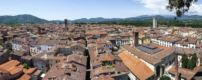 Gerahmter Druck : Blick auf Lucca von der Torre Guingi. Gerahmter Druck : Blick auf Lucca von der Torre Guingi.