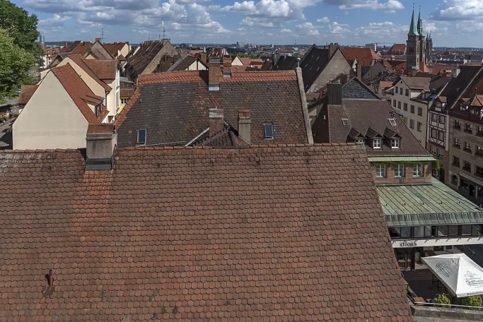 Gerahmter Druck : Blick auf das alte Viertel mit dem St. Gerahmter Druck : Blick auf das alte Viertel mit dem St.