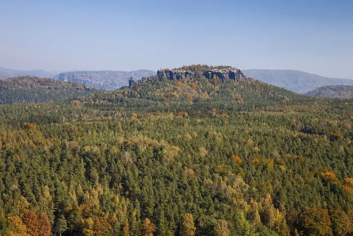 Gerahmter Druck : Panorama vom Pfaffenstein zum Gohrisch, Elbsandsteingebirge, Sächsische Schweiz Gerahmter Druck : Panorama vom Pfaffenstein zum Gohrisch, Elbsandsteingebirge, Sächsische Schweiz