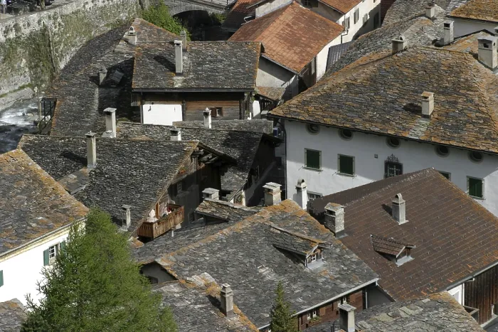 Gerahmter Druck : Blick über die Dächer des alten Splugen. Gerahmter Druck : Blick über die Dächer des alten Splugen.