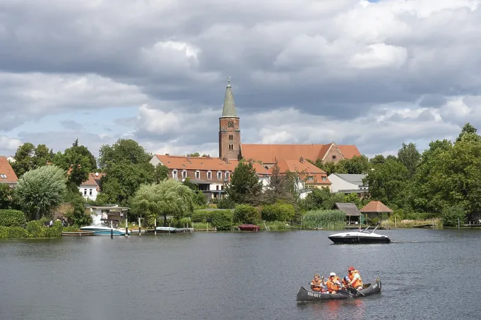 Gerahmter Druck : Ansicht der St.-Peter-und-Paul-Kathedrale Gerahmter Druck : Ansicht der St.-Peter-und-Paul-Kathedrale