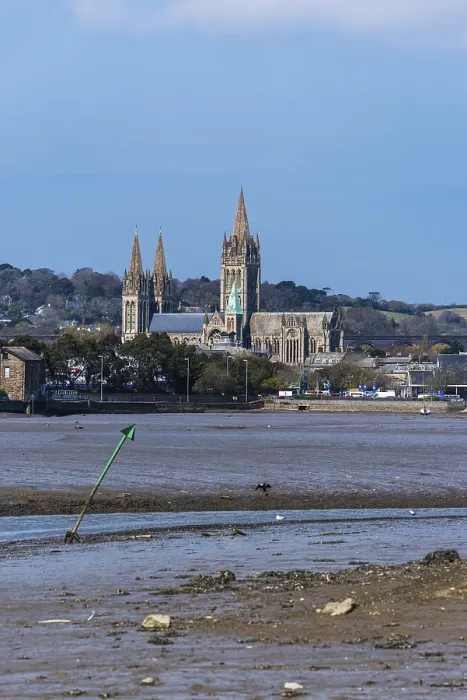 Gerahmter Druck : Blick auf die Truro Kathedrale in Truro. Gerahmter Druck : Blick auf die Truro Kathedrale in Truro.