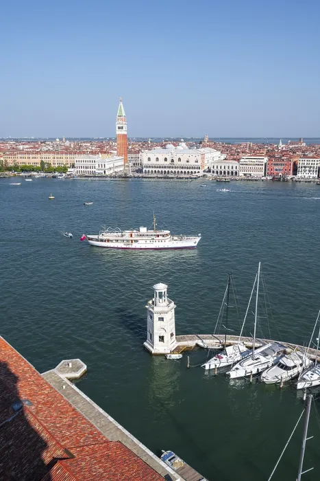 Gerahmter Druck : Ansicht von Venedig mit dem Markusplatz. Gerahmter Druck : Ansicht von Venedig mit dem Markusplatz.