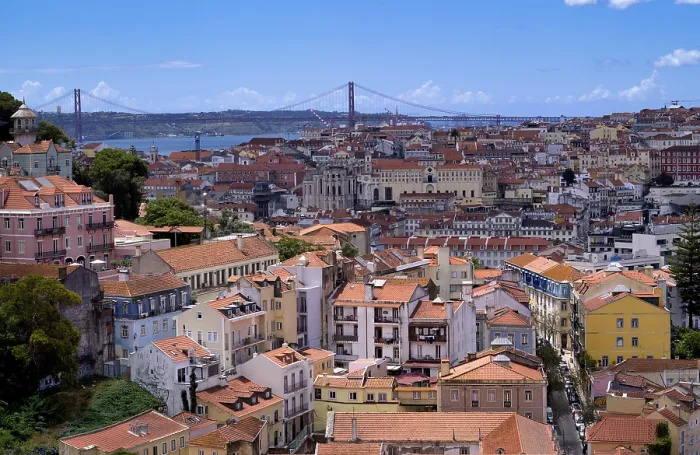 Gerahmter Druck : Blick vom Aussichtspunkt Miradouro da Graca Gerahmter Druck : Blick vom Aussichtspunkt Miradouro da Graca