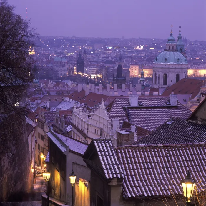 Gerahmter Druck : Blick auf das Winterlandschaft von Prag. Gerahmter Druck : Blick auf das Winterlandschaft von Prag.
