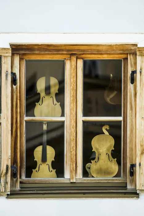 Gerahmter Druck : Geigenmacher-Museum Mittenwald Gerahmter Druck : Geigenmacher-Museum Mittenwald