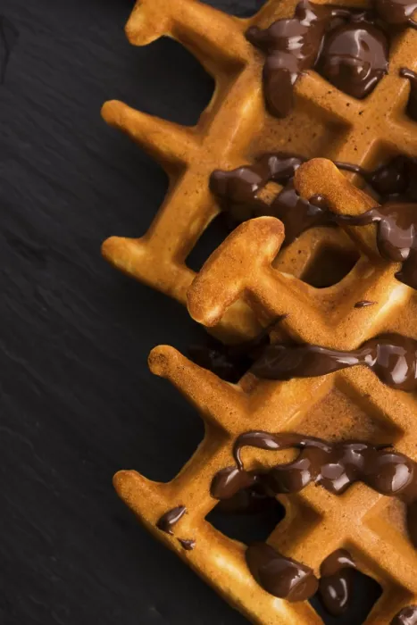 Gerahmter Druck : Waffeln mit Schokolade Gerahmter Druck : Waffeln mit Schokolade