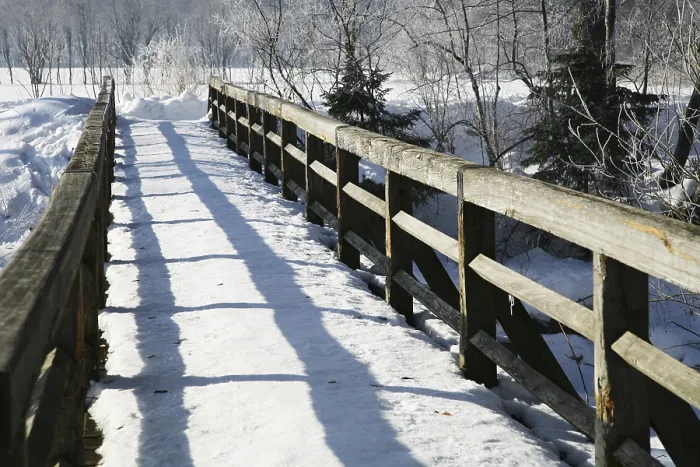 Gerahmter Druck : Spazierstege mit Schnee. Gerahmter Druck : Spazierstege mit Schnee.