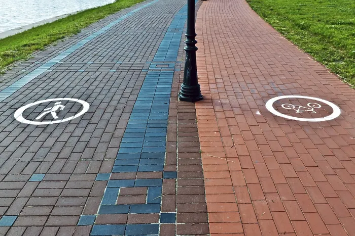 Gerahmter Druck : Fuss- und Radwege Gerahmter Druck : Fuss- und Radwege
