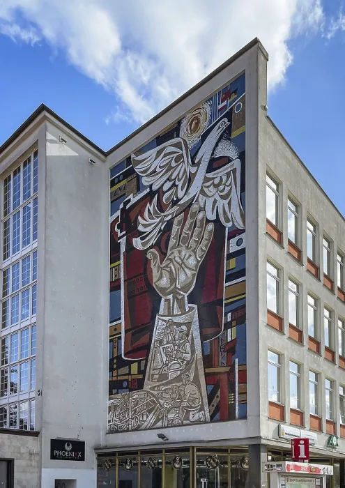 Gerahmter Druck : Mosaikwand mit Arbeiterhänden. Gerahmter Druck : Mosaikwand mit Arbeiterhänden.
