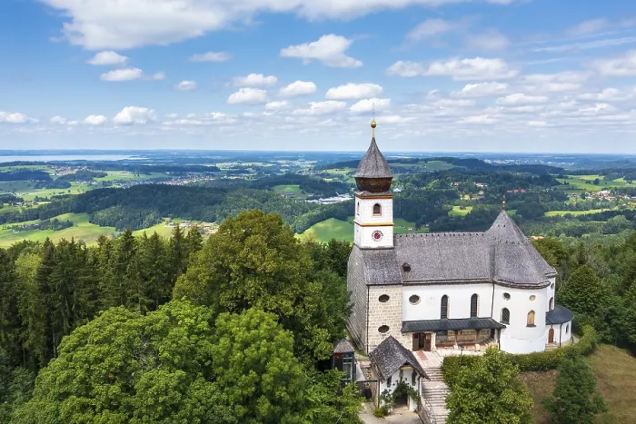 Gerahmter Druck : Wallfahrtskirche Maria Eck, Chiemgau Gerahmter Druck : Wallfahrtskirche Maria Eck, Chiemgau