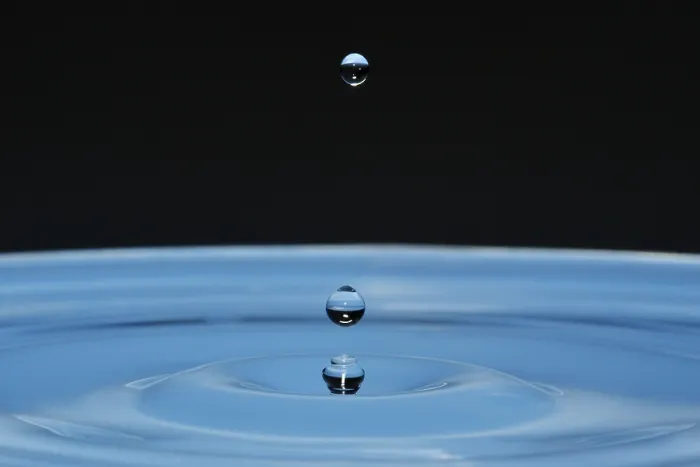 Gerahmter Druck : Wassertröpfchen Gerahmter Druck : Wassertröpfchen