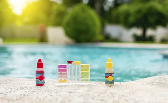 Gerahmter Druck : Wassertestkasten für Schwimmbäder Gerahmter Druck : Wassertestkasten für Schwimmbäder