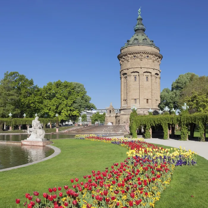 Gerahmter Druck : Wasserturm am Friedrichsplatz Gerahmter Druck : Wasserturm am Friedrichsplatz