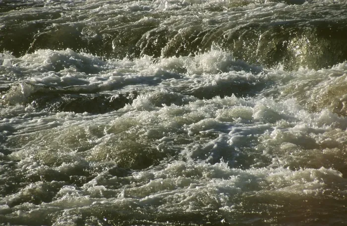 Gerahmter Druck : Wellen der Wasser Gerahmter Druck : Wellen der Wasser