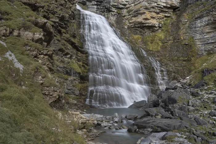 Gerahmter Druck : Wasserfall, Cascada Cola de Caballo Gerahmter Druck : Wasserfall, Cascada Cola de Caballo