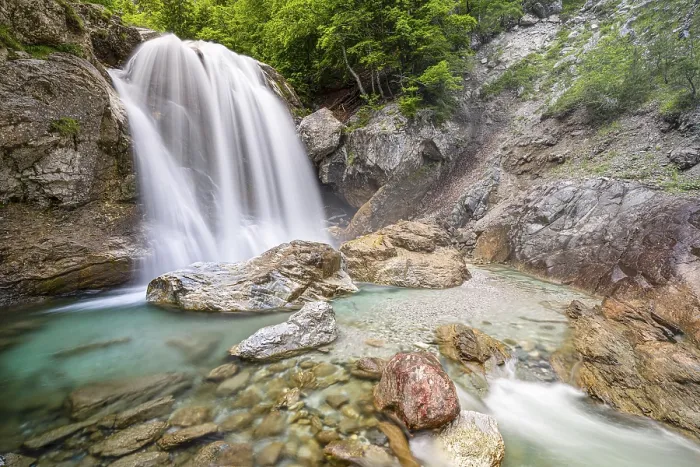 Gerahmter Druck : Wasserfall in der Garnitzenklamm Gerahmter Druck : Wasserfall in der Garnitzenklamm