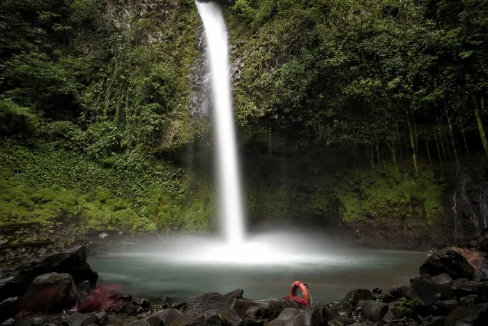 Gerahmter Druck : Wasserfall im Dschungel Gerahmter Druck : Wasserfall im Dschungel