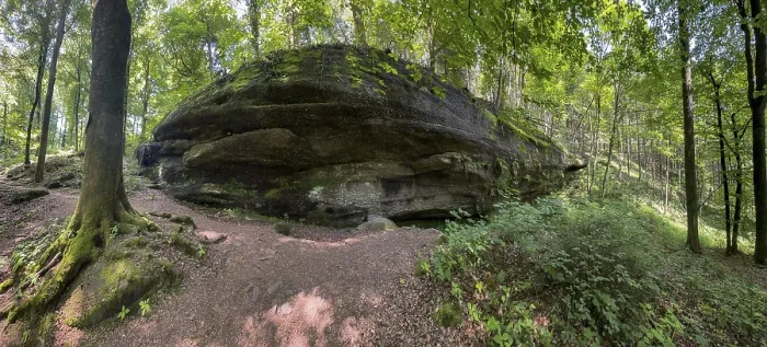 Gerahmter Druck : Wasserfallfelsen, Sandsteinstruktur. Gerahmter Druck : Wasserfallfelsen, Sandsteinstruktur.