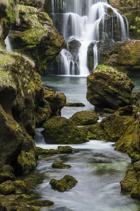 Gerahmter Druck : Wasserfall am Traunfall, Oberösterreich, Österreich Gerahmter Druck : Wasserfall am Traunfall, Oberösterreich, Österreich