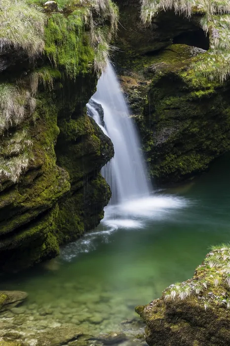 Gerahmter Druck : Wasserfall am Traunfall, Oberösterreich, Österreich. Gerahmter Druck : Wasserfall am Traunfall, Oberösterreich, Österreich.