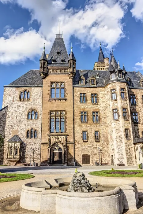 Gerahmter Druck : Schloss Wernigerode im Harzgebirge. Gerahmter Druck : Schloss Wernigerode im Harzgebirge.