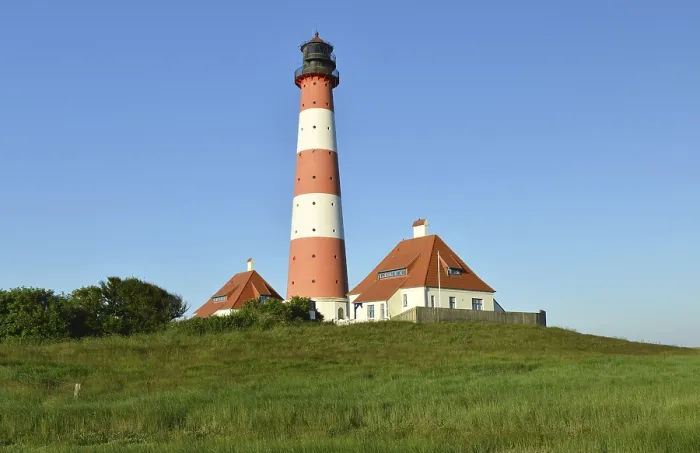 Gerahmter Druck : Leuchtturm Westerheversand, Deutschland Gerahmter Druck : Leuchtturm Westerheversand, Deutschland