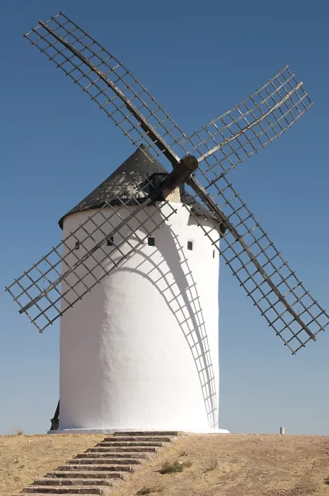 Gerahmter Druck : Alte weiße Windmühle. Hintergrund blauer Himmel. Gerahmter Druck : Alte weiße Windmühle. Hintergrund blauer Himmel.