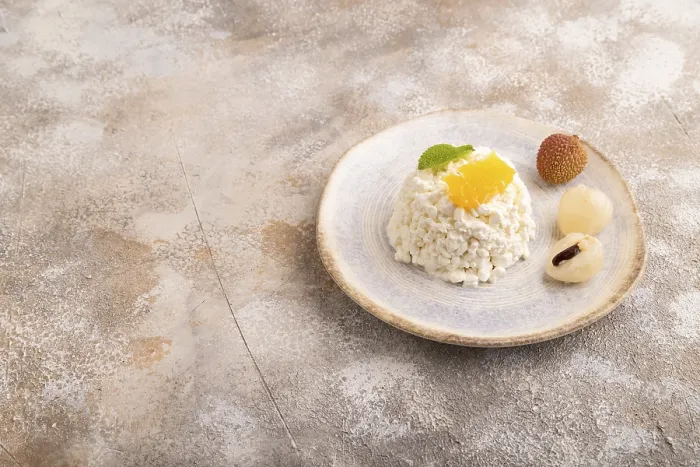 Gerahmter Druck : Weißer Quark, Käsekuchen Gerahmter Druck : Weißer Quark, Käsekuchen
