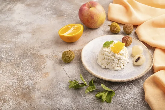 Gerahmter Druck : Weißer Quark, Käse. Gerahmter Druck : Weißer Quark, Käse.