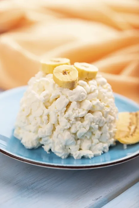 Gerahmter Druck : Weißer Quark, Käsekuchen Gerahmter Druck : Weißer Quark, Käsekuchen